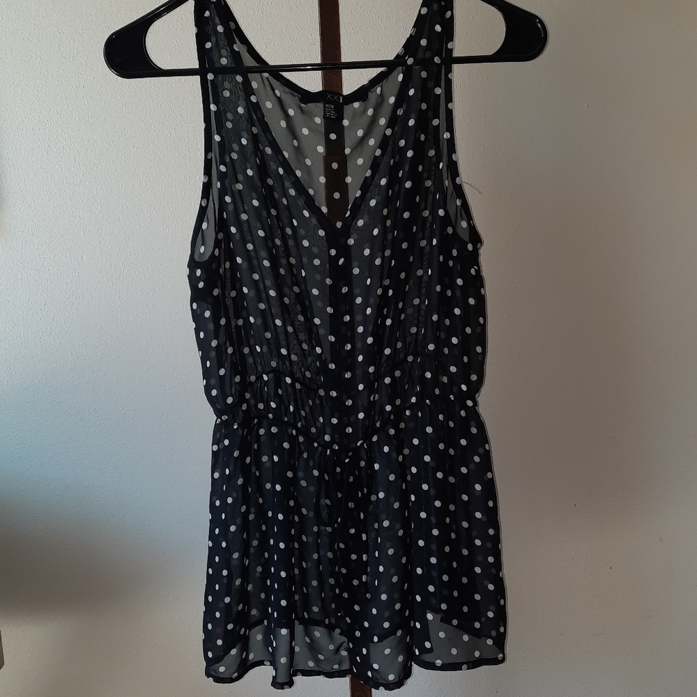XXI sz M black/white polkadot top